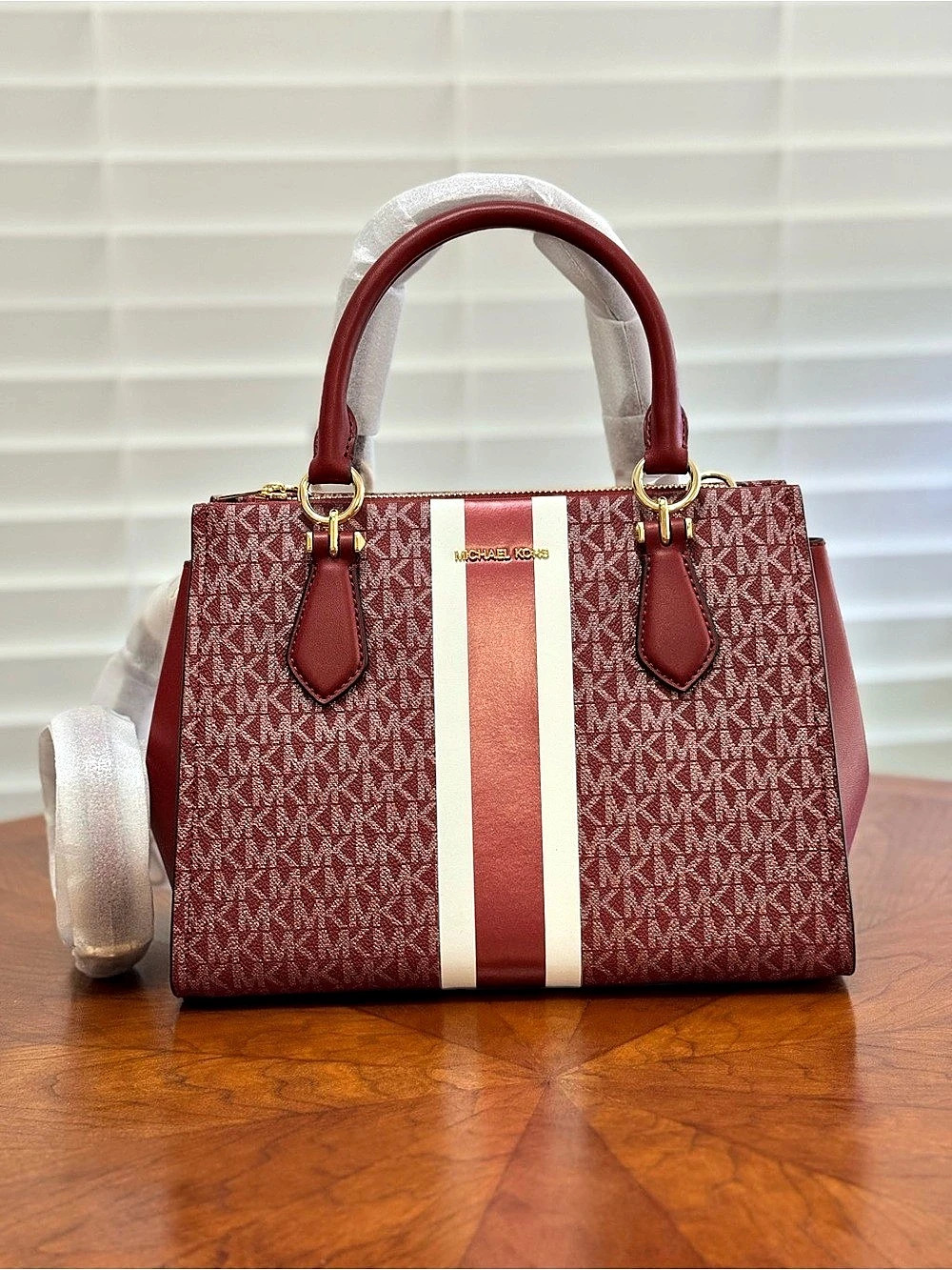Michael Kors Marilyn MD Satchel in Red & White NWT
